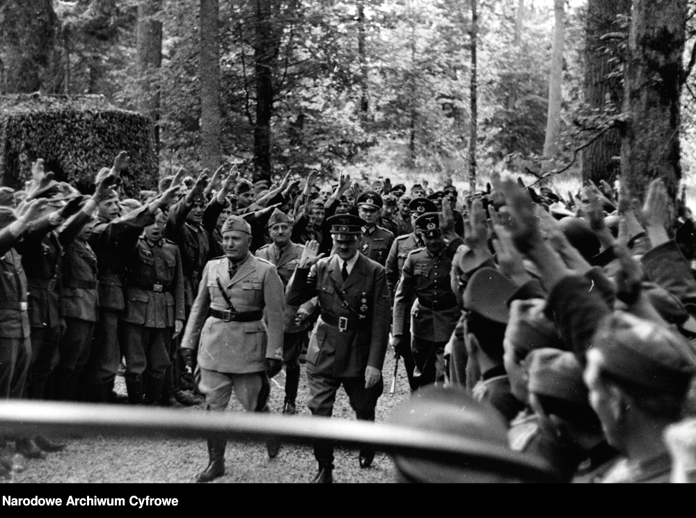 Adolf Hitler and Benito Mussolini arrive at FHQ Wolfsschanze